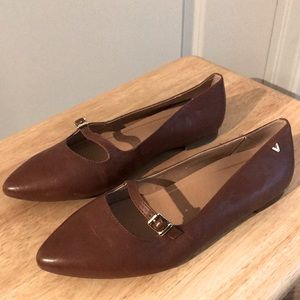 Comfort flats for the the gal on the go!